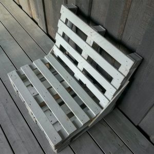 Chairs from pallets