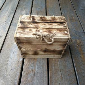 Wooden gift box with lid